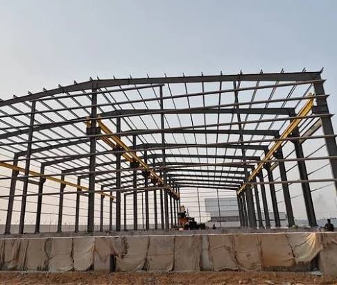 Industrial storage facility with PEB structures for efficient warehouse and logistics operations